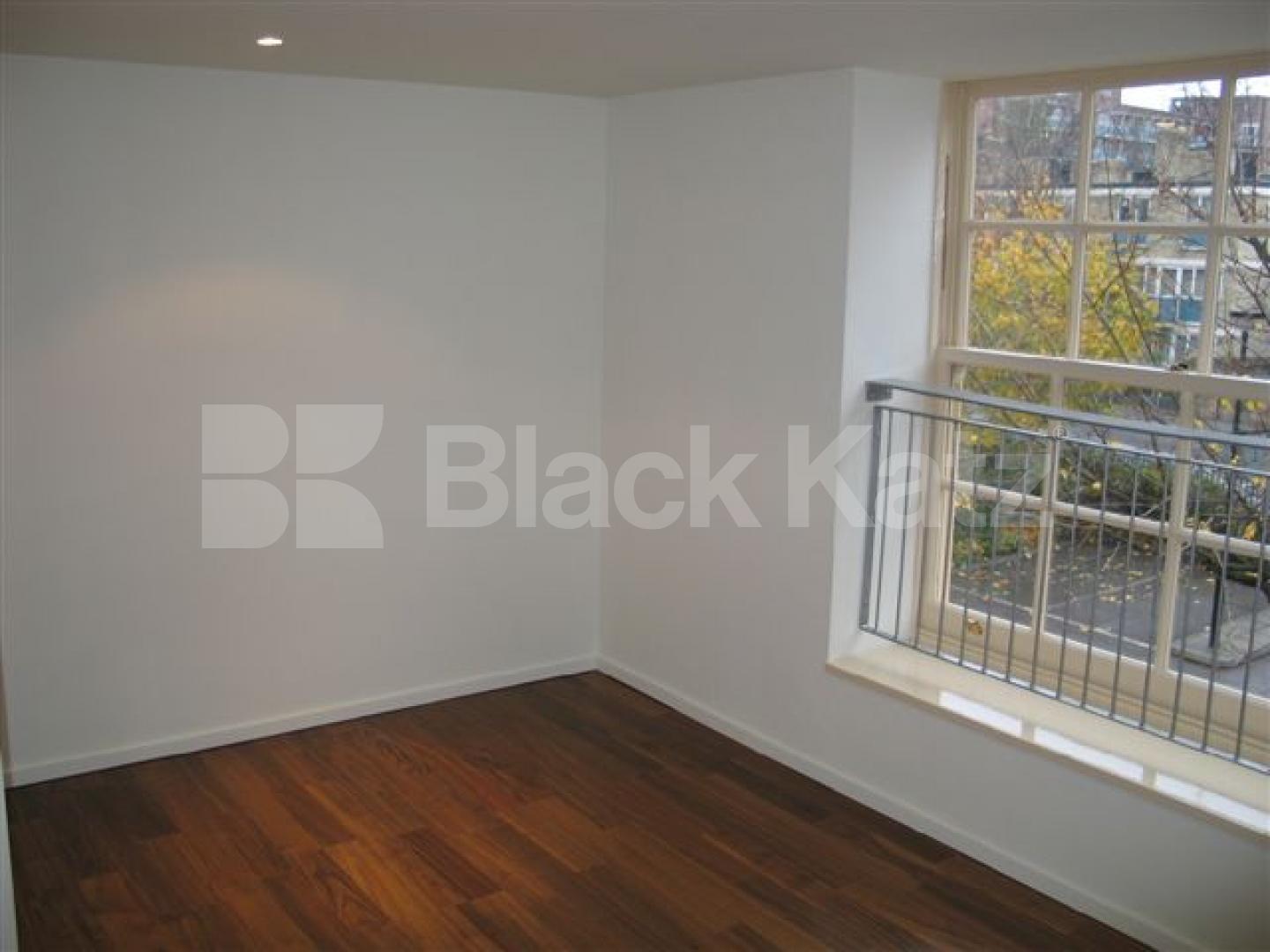 			2 Bedroom, 1 bath, 1 reception Apartment			 Clark Street , Stepney